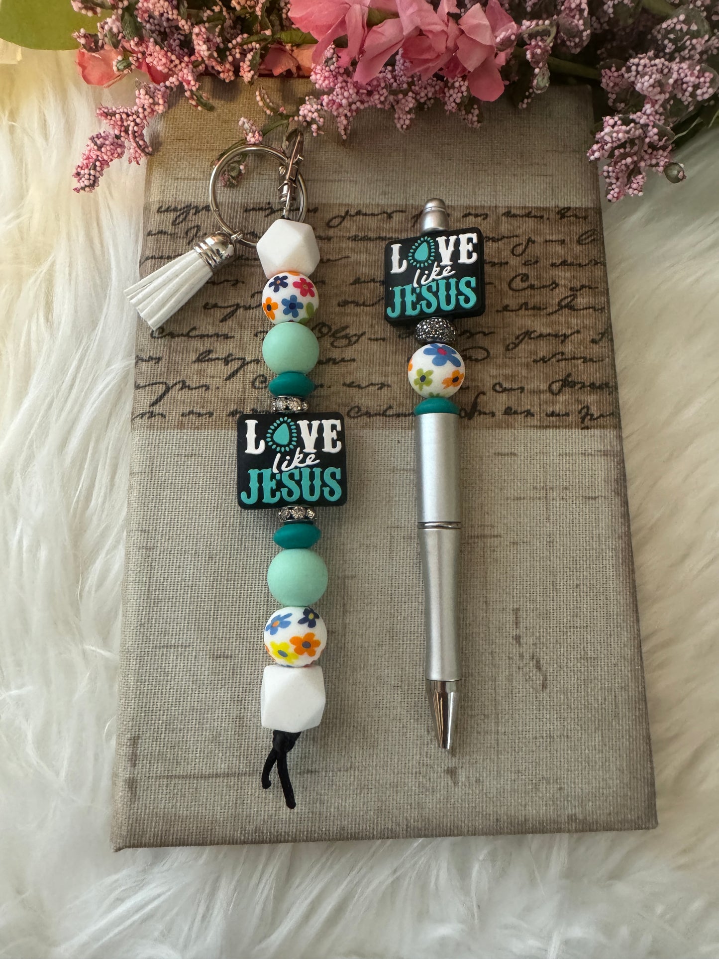 Love Like Jesus Pen Set