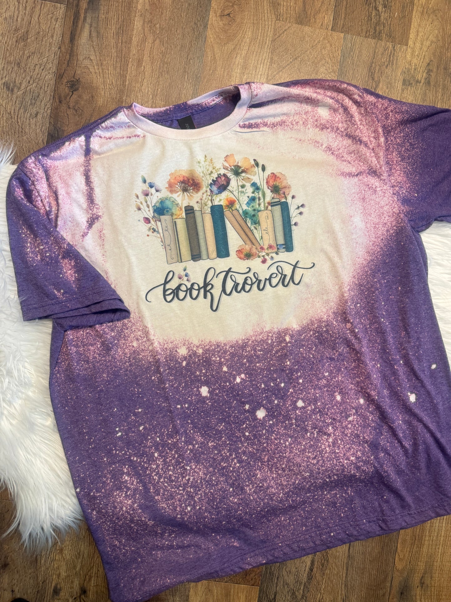 Booktrovert Bleached Tee